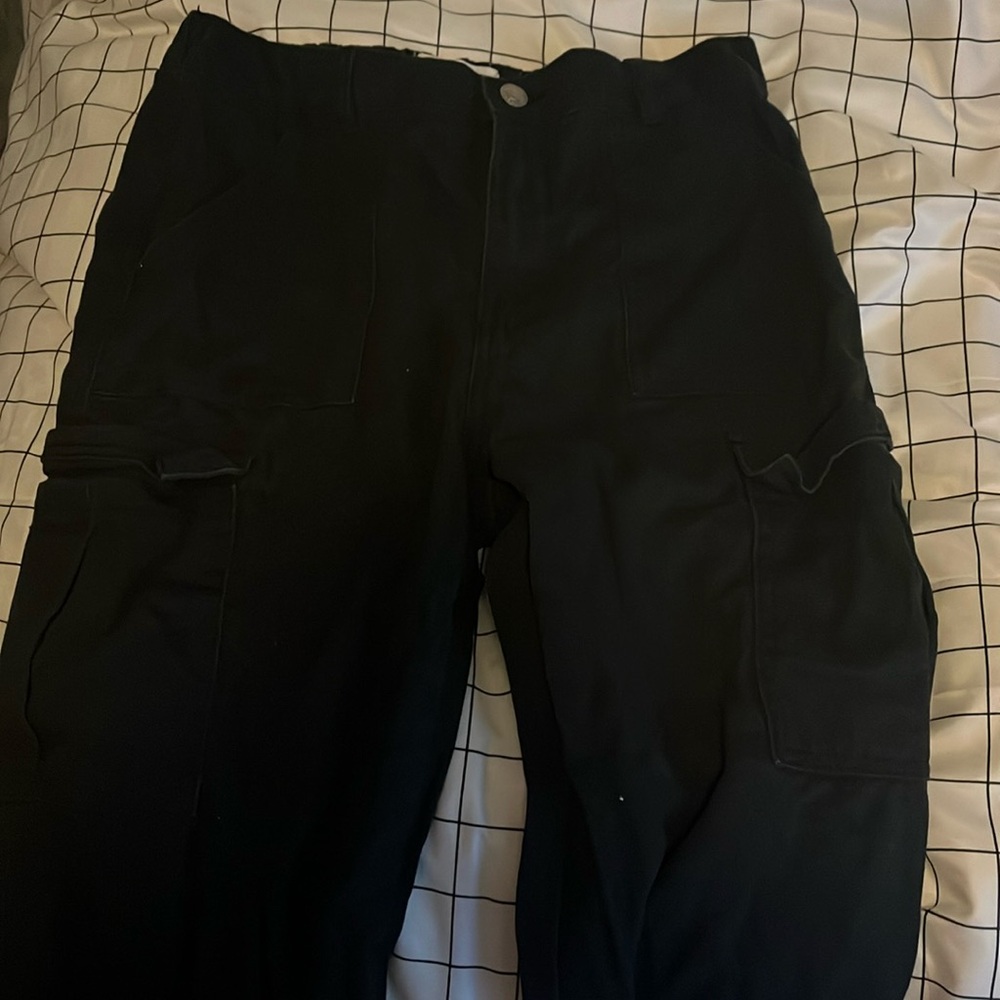 Black cargo jean pants